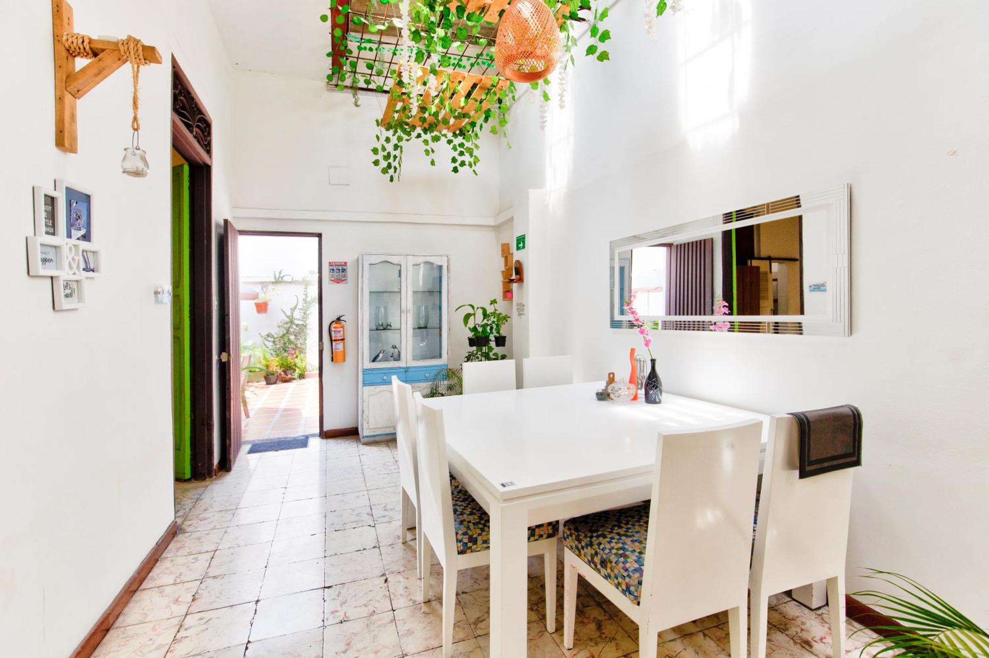 Casa Blanca San Antonio Hostal Boutique Cali Exterior photo